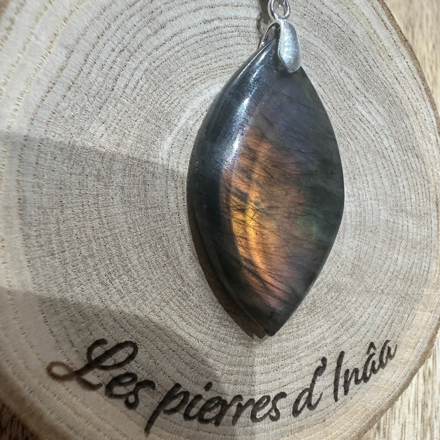 Pendentif Labradorite – Protection, Intuition et Bouclier énergétique (REF 15)