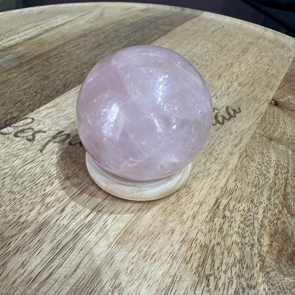 Sphère en Quartz Rose  – Amour, Douceur et Guérison Émotionnelle – REF 183