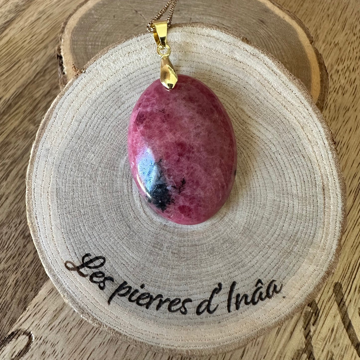 Pendentif Rhodonite – protection, apaisement, amour (Réf. 154)