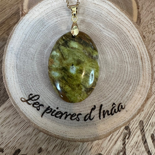 Pendentif Opale verte – Émotions, Lâcher-prise et Éveil énergétique (REF.175)